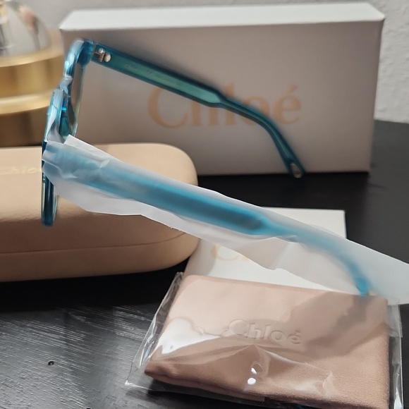 NWT never worn - Picture 2 of 4